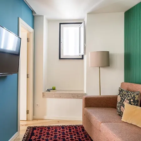 Joivy Flats Next To Rossio Square And Main Attractions Lisbon