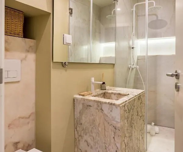 Joivy Flats Next To Rossio Square And Main Attractions * ליסבון