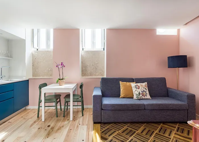 Joivy Flats Next To Rossio Square And Main Attractions *