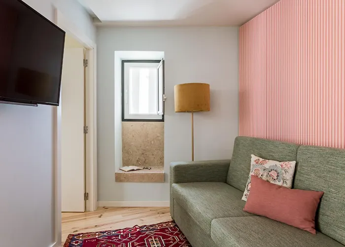 아파트 Joivy Flats Next To Rossio Square And Main Attractions 리스본