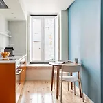 Joivy Flats Next To Rossio Square And Main Attractions *