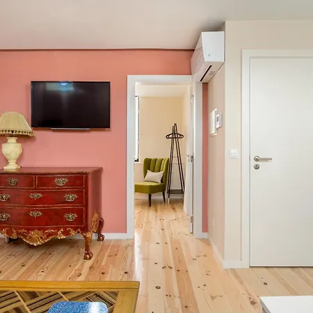 Joivy Flats Next To Rossio Square And Main Attractions Lisbona