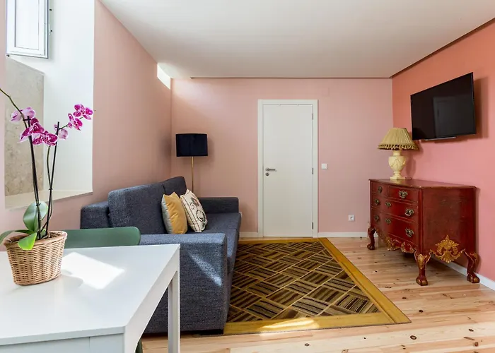 Joivy Flats Next To Rossio Square And Main Attractions