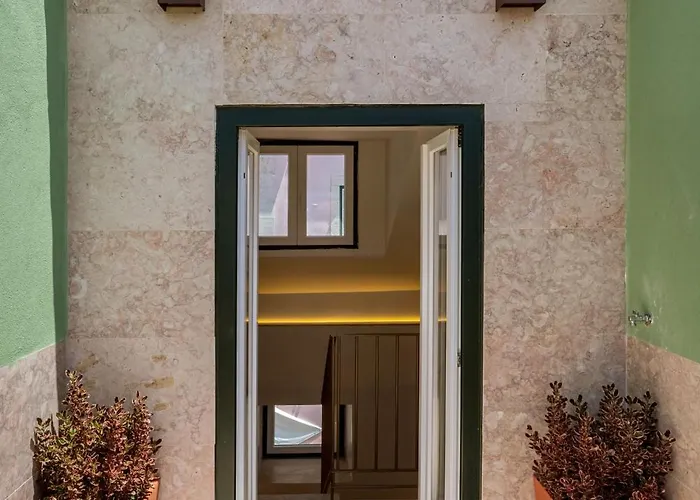 Joivy Flats Next To Rossio Square And Main Attractions *